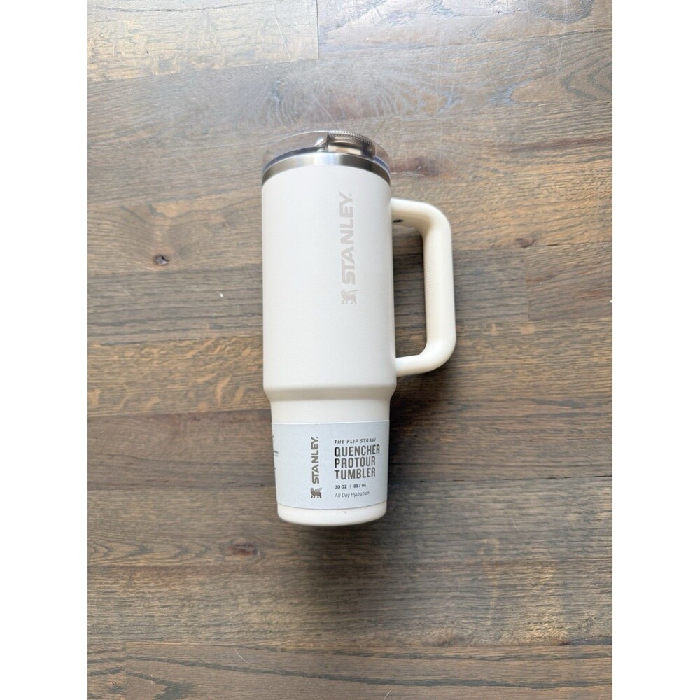Stanley The Flip Straw Quencher ProTour Tumbler White 30oz New